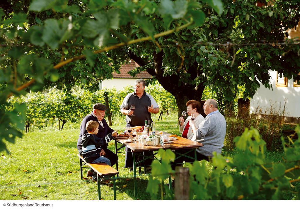 Thermenhof Puchasplus Loipersdorf Jennersdorf Extérieur photo